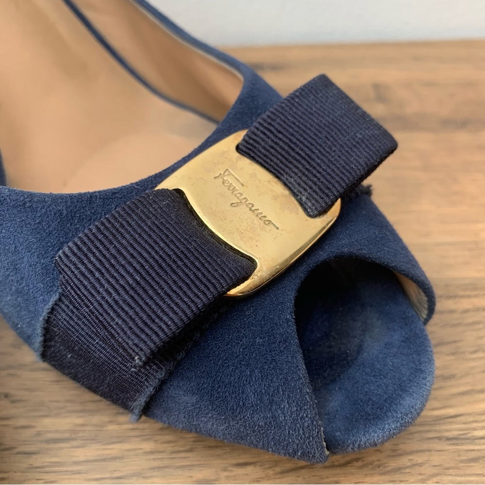 Salvatore Ferragamo Size US 10 C Blue Suede Heels Pumps Vara Bow Peep Toe Logo - Picture 3 of 11
